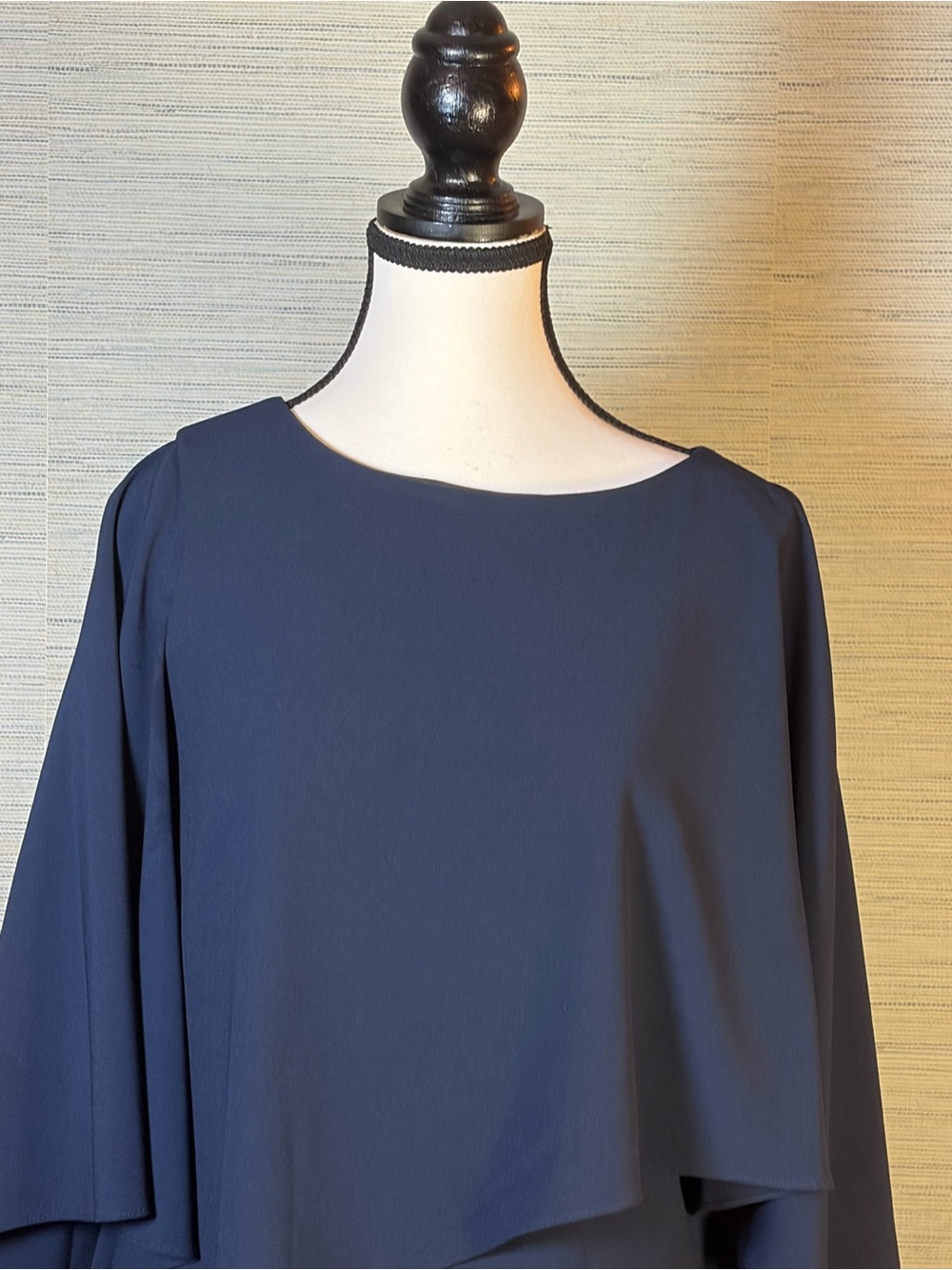 Halston Heritage Asymmetric Drape Crepe Dress Size 2 Navy Cape Capelet Sleeve - Picture 3 of 9